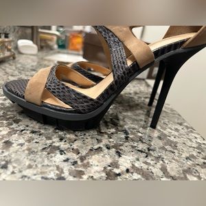 LAMB shoe size 8.5 multi color